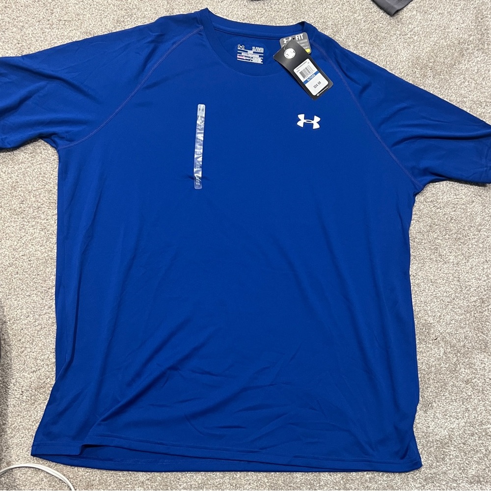 Under Armour t-shirt